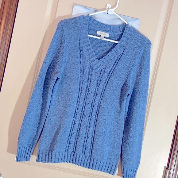 Dress Barn Sz-L VGU(1 owner) V-Neck Pull-on Sweater- Still Clean & Soft Like New - Picture 9 of 16